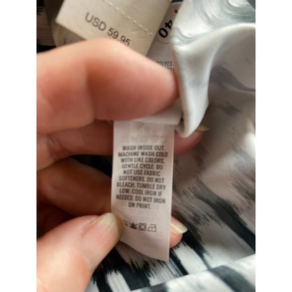 Offline by Aerie S Long High Rise Crossover Leggings White Silver Marble NWT - Picture 8 of 8